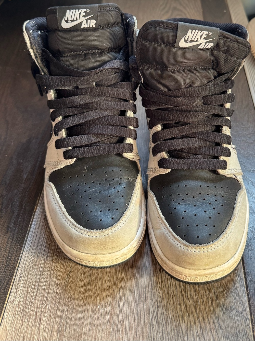 Air Jordan 1 Retro High Shadow Sneakers